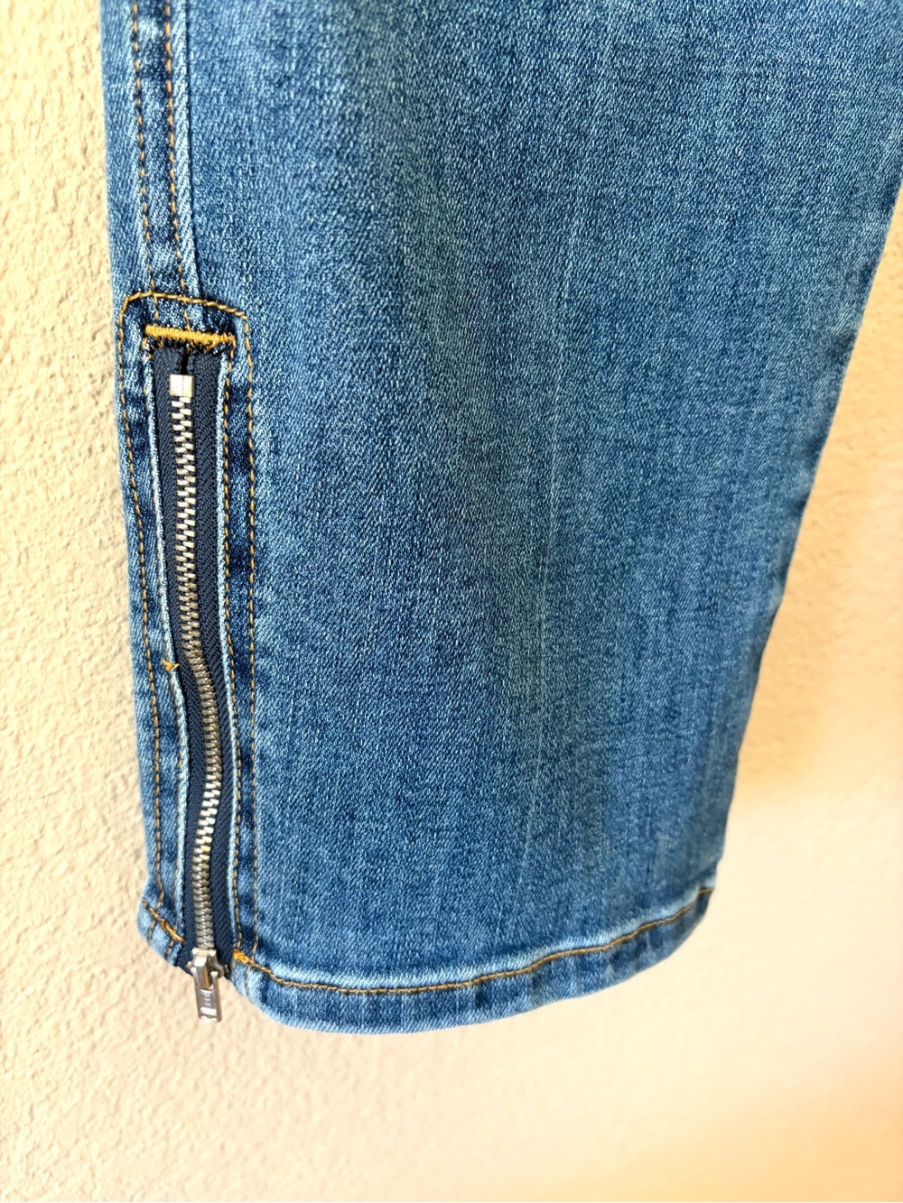 Anthropologie Pilcro Mid-Rise Slim Straight Cargo Jeans 30 TALL - Picture 6 of 12